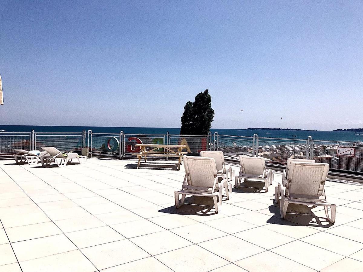 Hotel Largo Beach ساني بيتش المظهر الخارجي الصورة